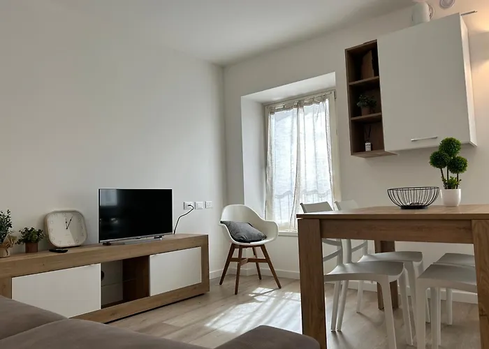 Fanzago Trilo Home